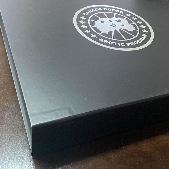 🆕🇨🇦 NEW!! Canada Goose Large Jacket Box cover 📦 - Picture 3 of 10